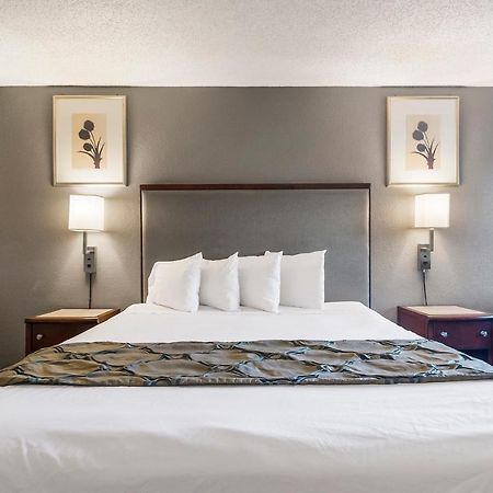 Heritage Inn Express Hayward Luaran gambar