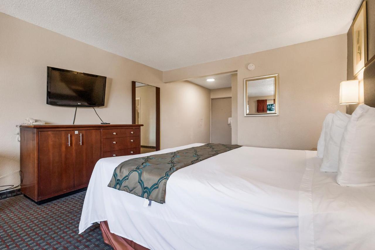 Heritage Inn Express Hayward Luaran gambar