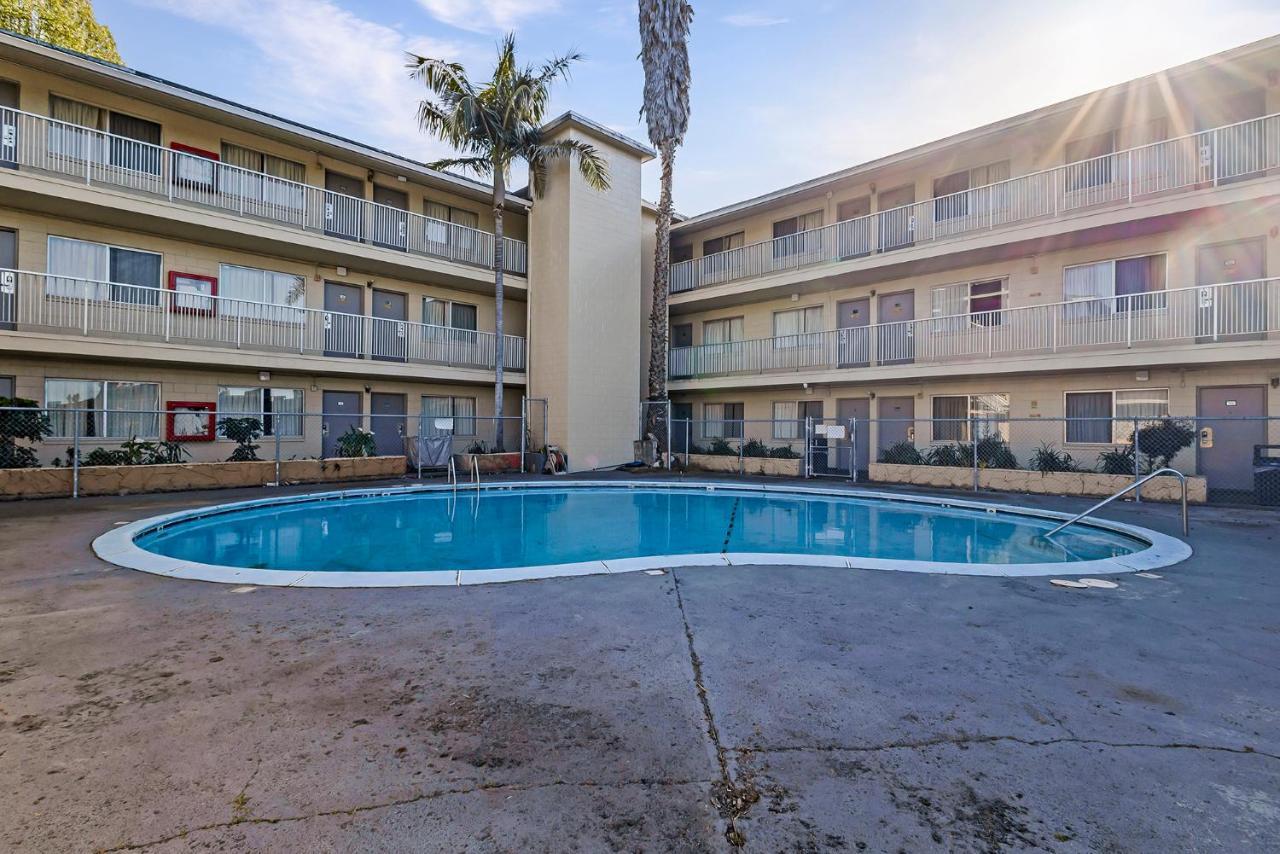 Heritage Inn Express Hayward Luaran gambar
