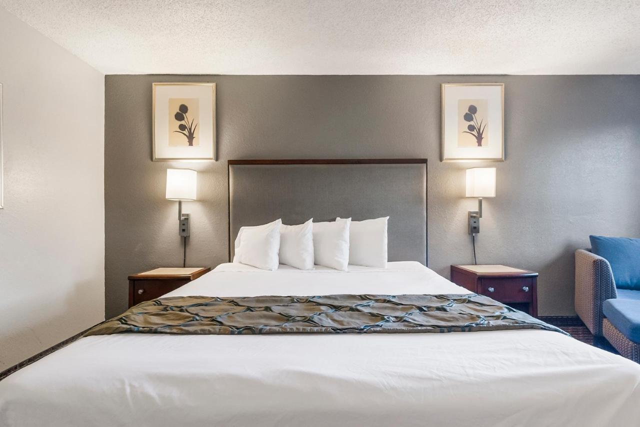 Heritage Inn Express Hayward Luaran gambar