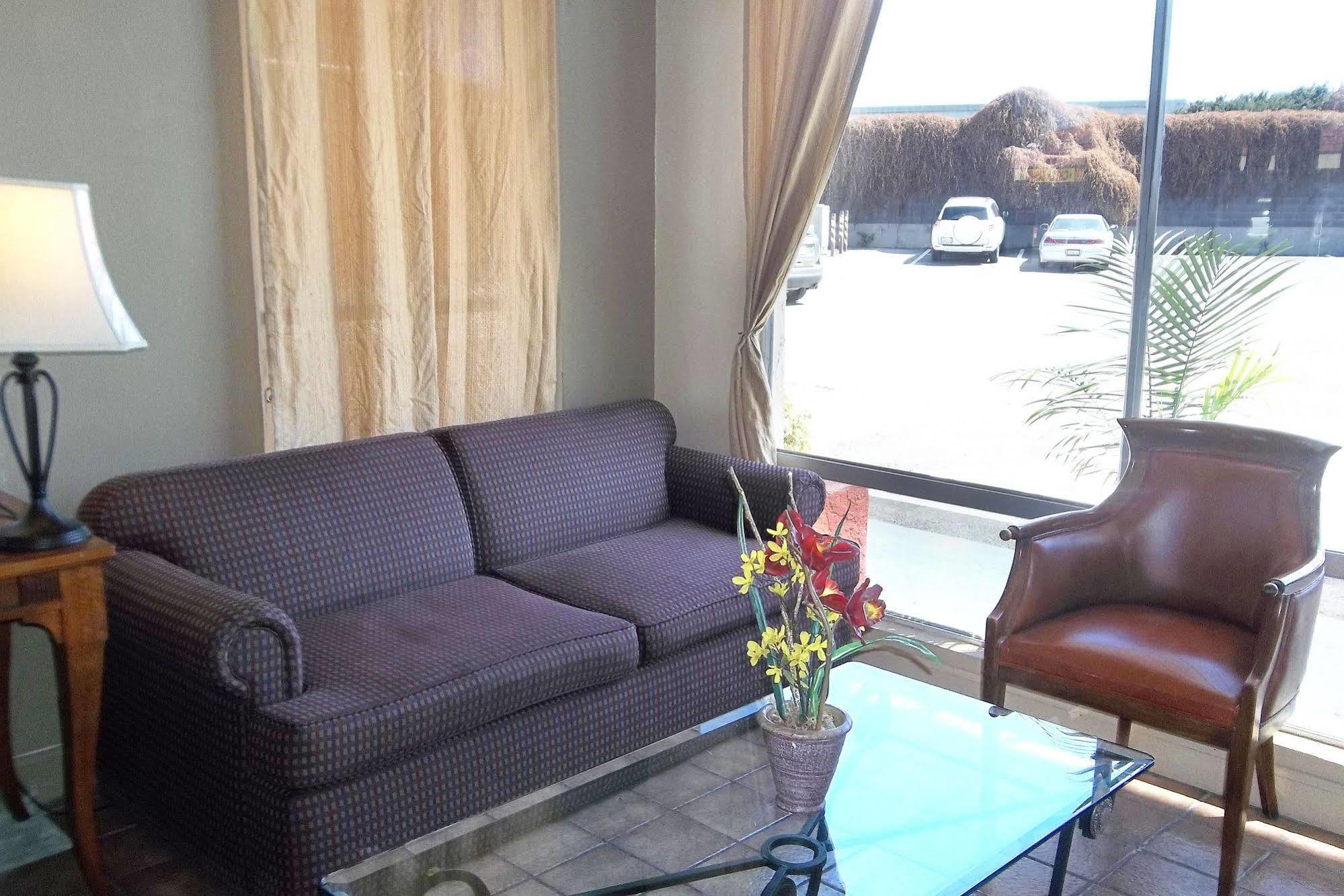 Heritage Inn Express Hayward Luaran gambar