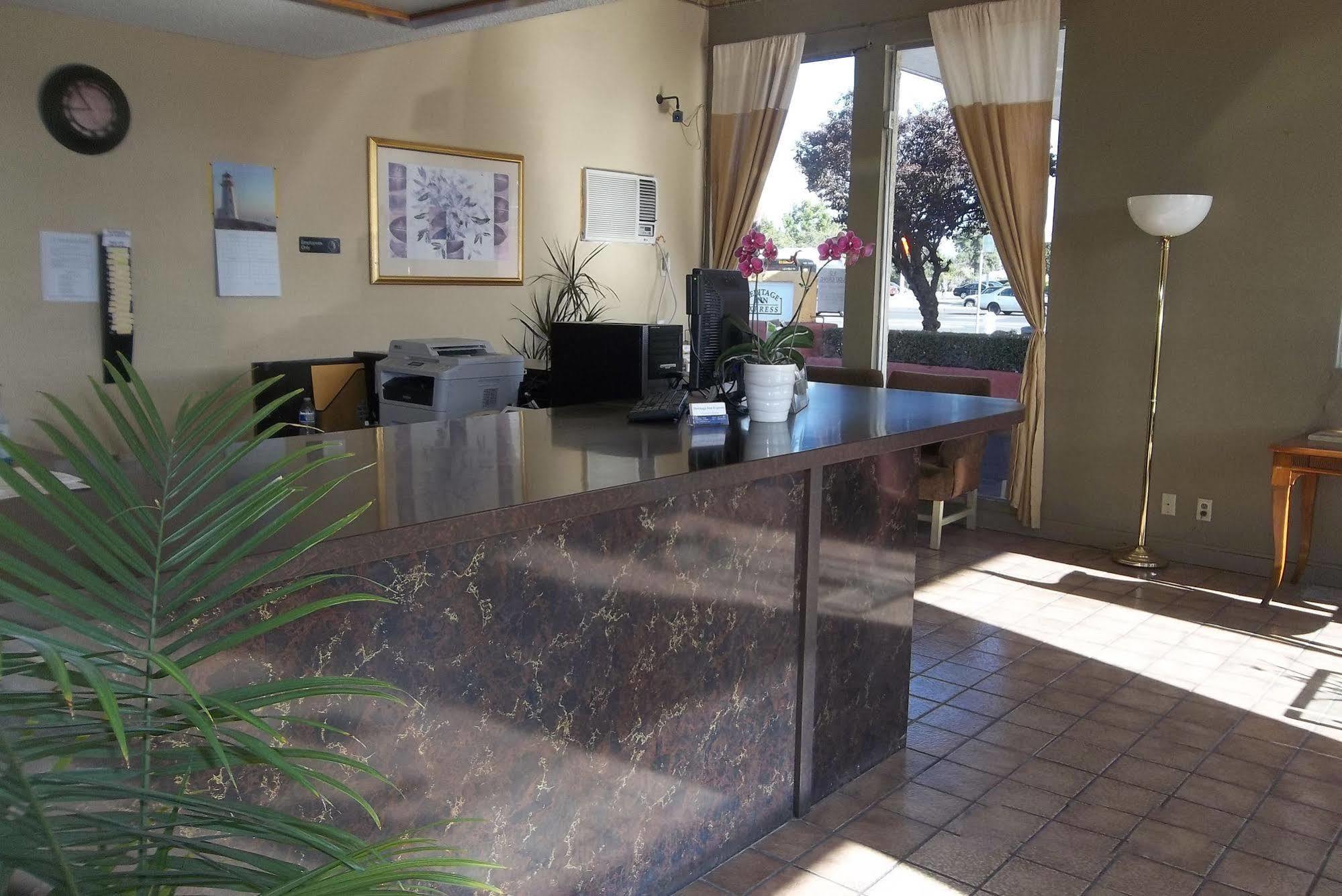 Heritage Inn Express Hayward Luaran gambar