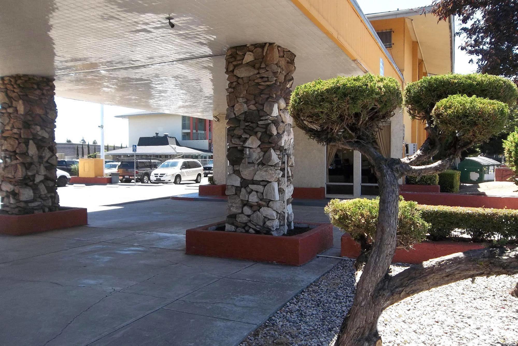 Heritage Inn Express Hayward Luaran gambar