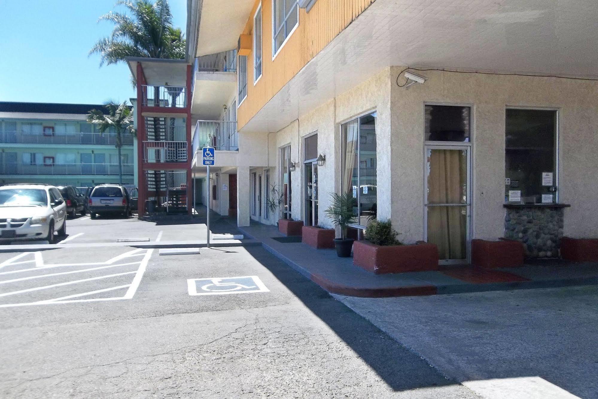 Heritage Inn Express Hayward Luaran gambar